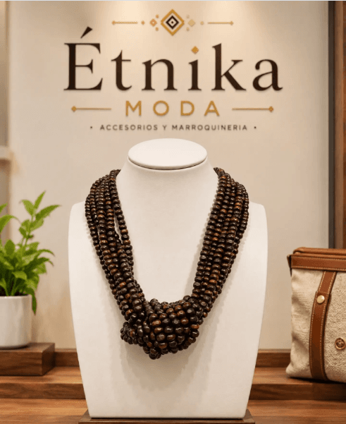 Collar Multicapa Ébano